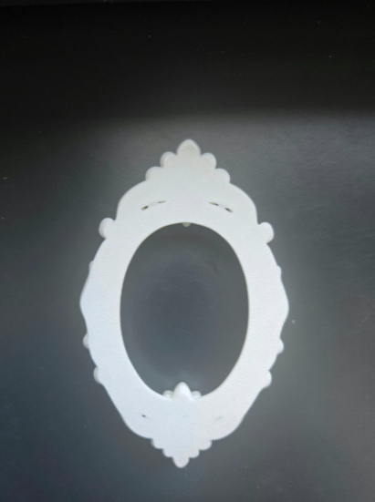Eleganter verzierter ovaler Rahmen Skalierbar Figur Deko Statue Skulptur