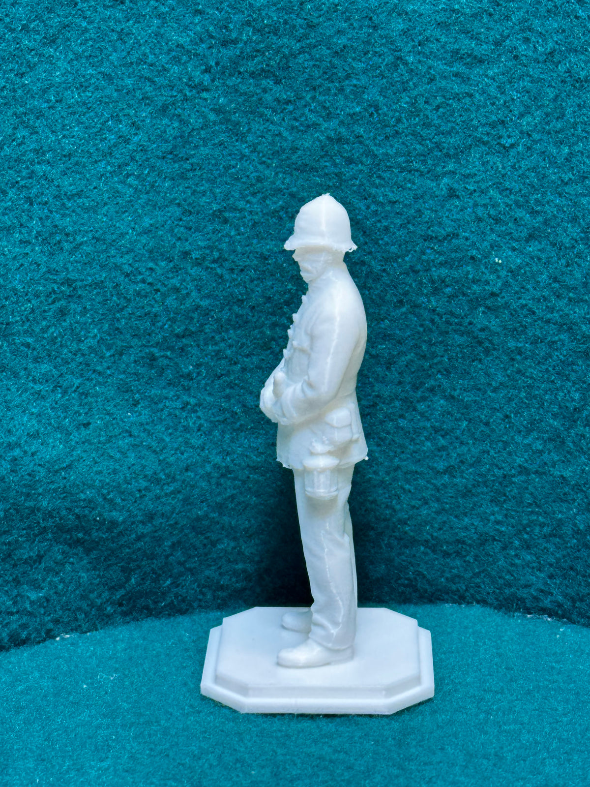 Polizeistreifenbeamter Bobby Mysteriöse Figur Deko Statue Puppenhaus Vitrine