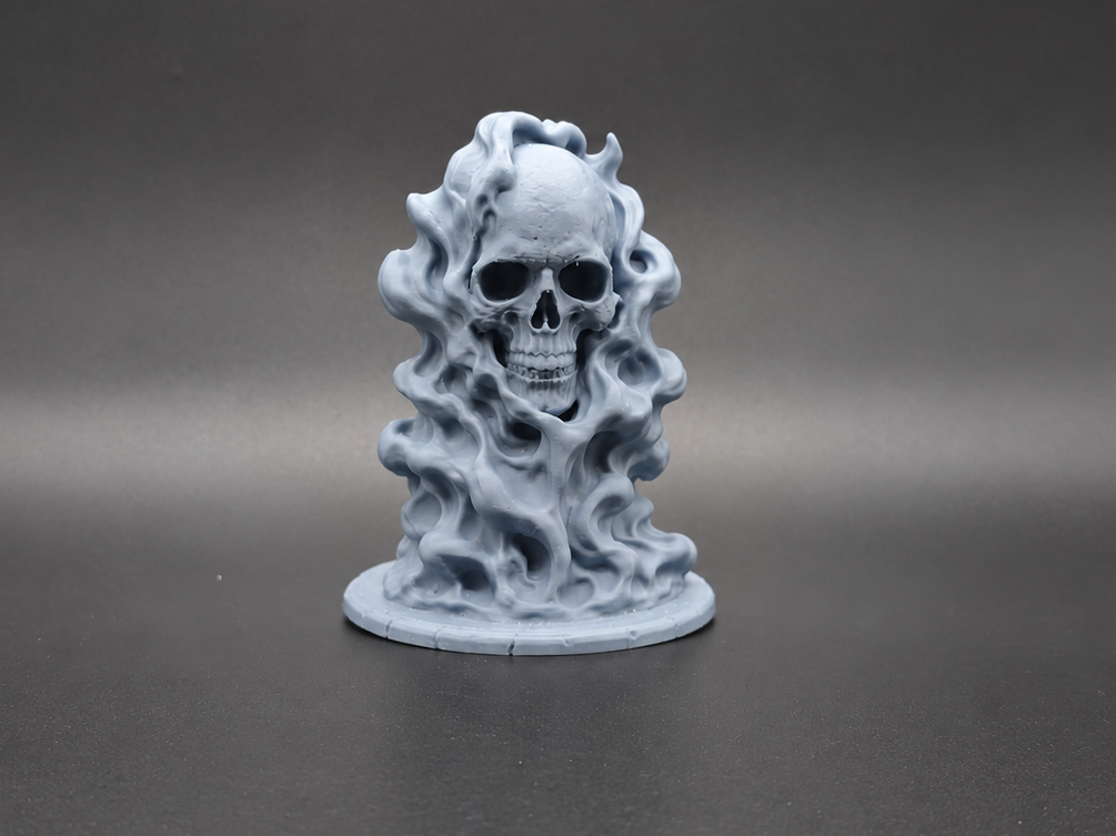 Verfluchte brennende Totenkopf-Büste Dark Fantasy