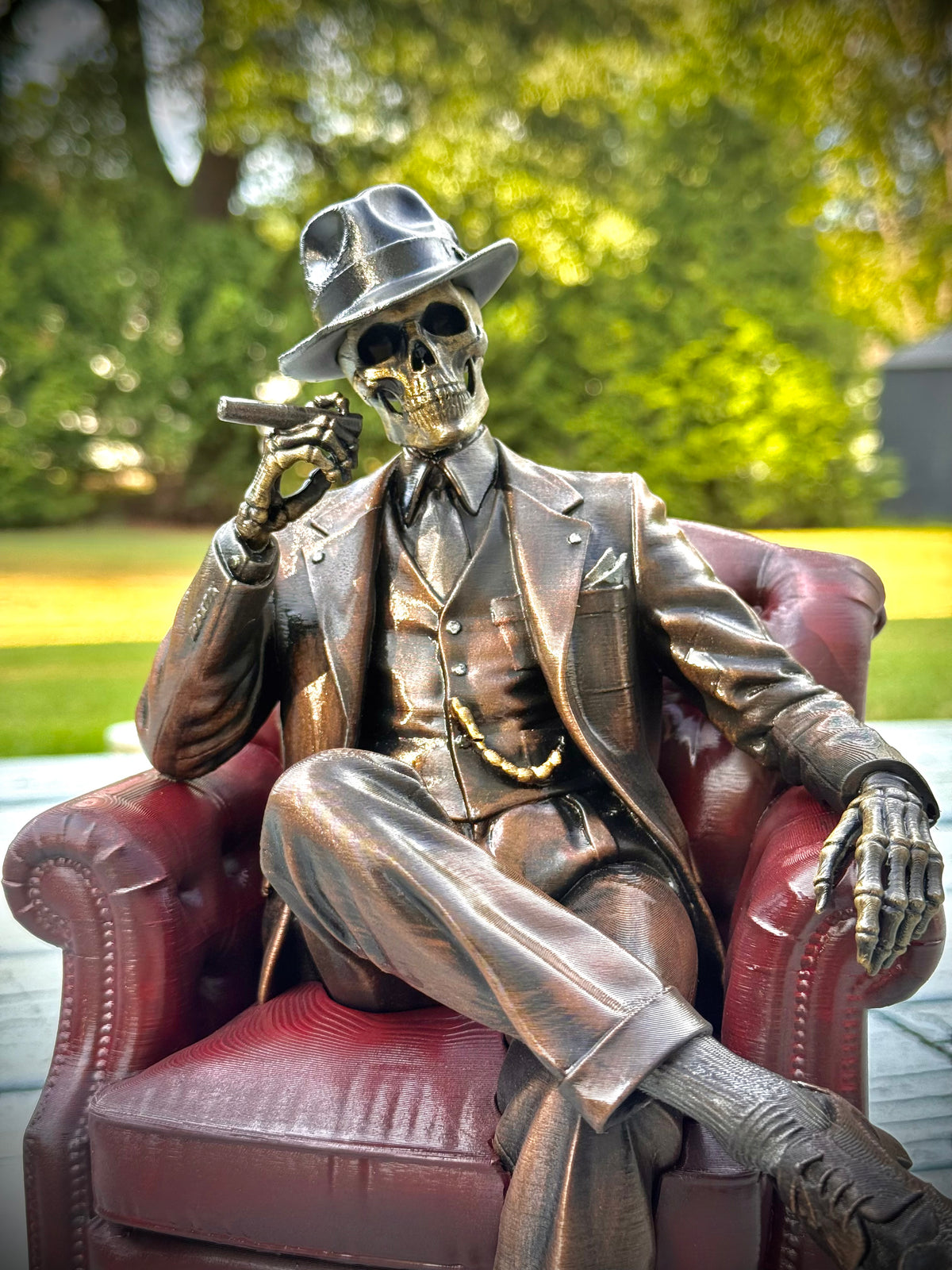 Skelett Figur rauchend detailreich Deko