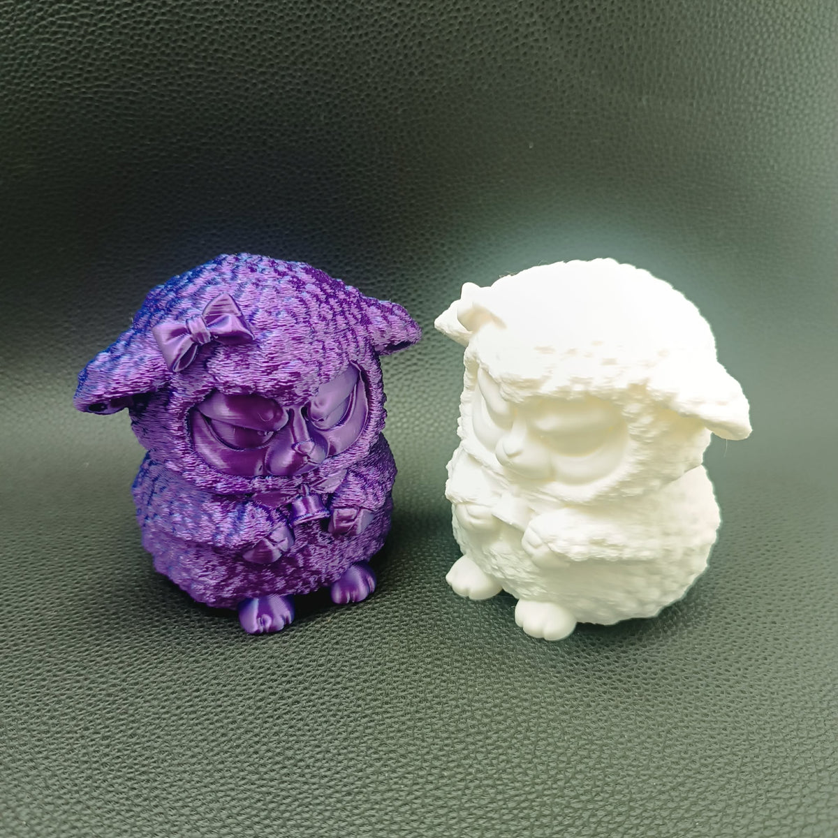 Mürrisches Osterlamm Chibi Figur Deko