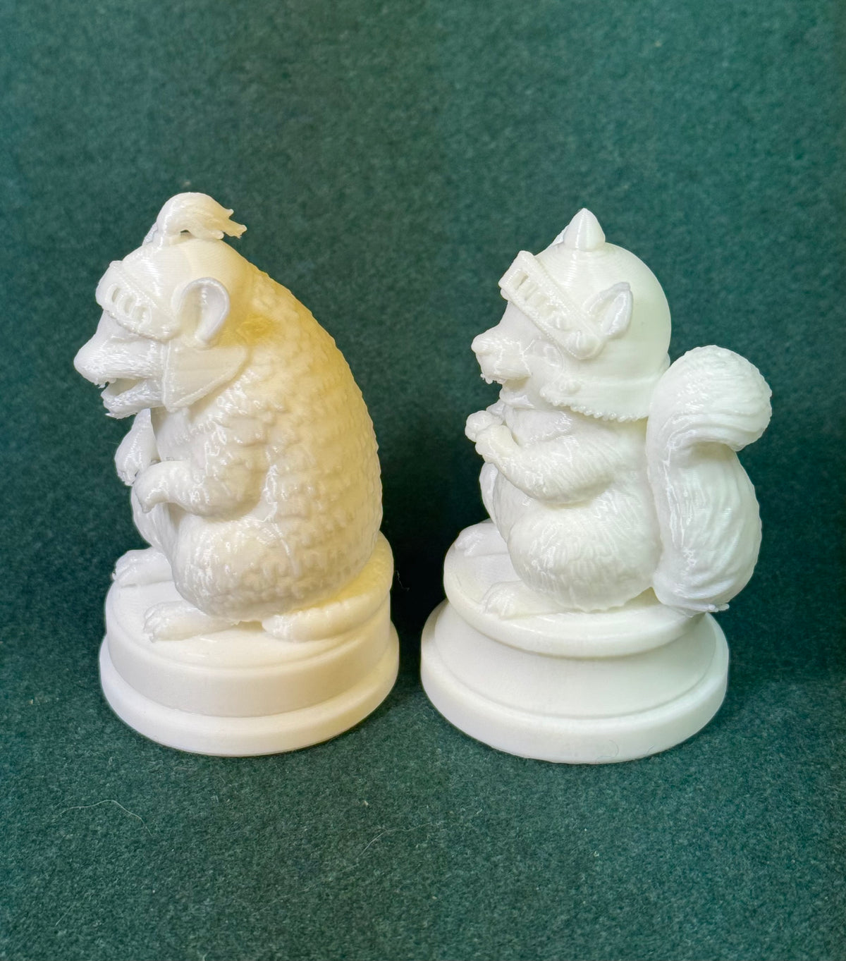 VARMINT Zweitklassige vs Hunde Katzen Menschen Figur Deko Statue Fantasy