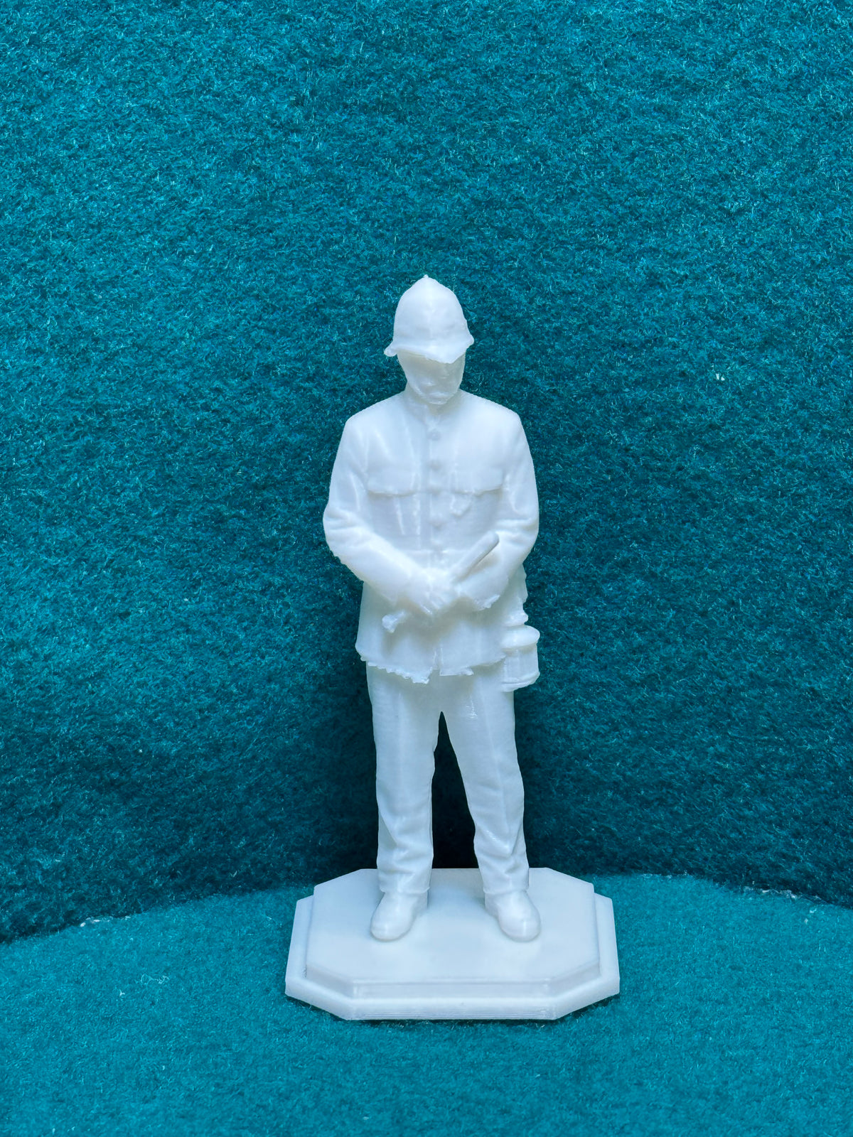 Polizeistreifenbeamter Bobby Mysteriöse Figur Deko Statue Puppenhaus Vitrine