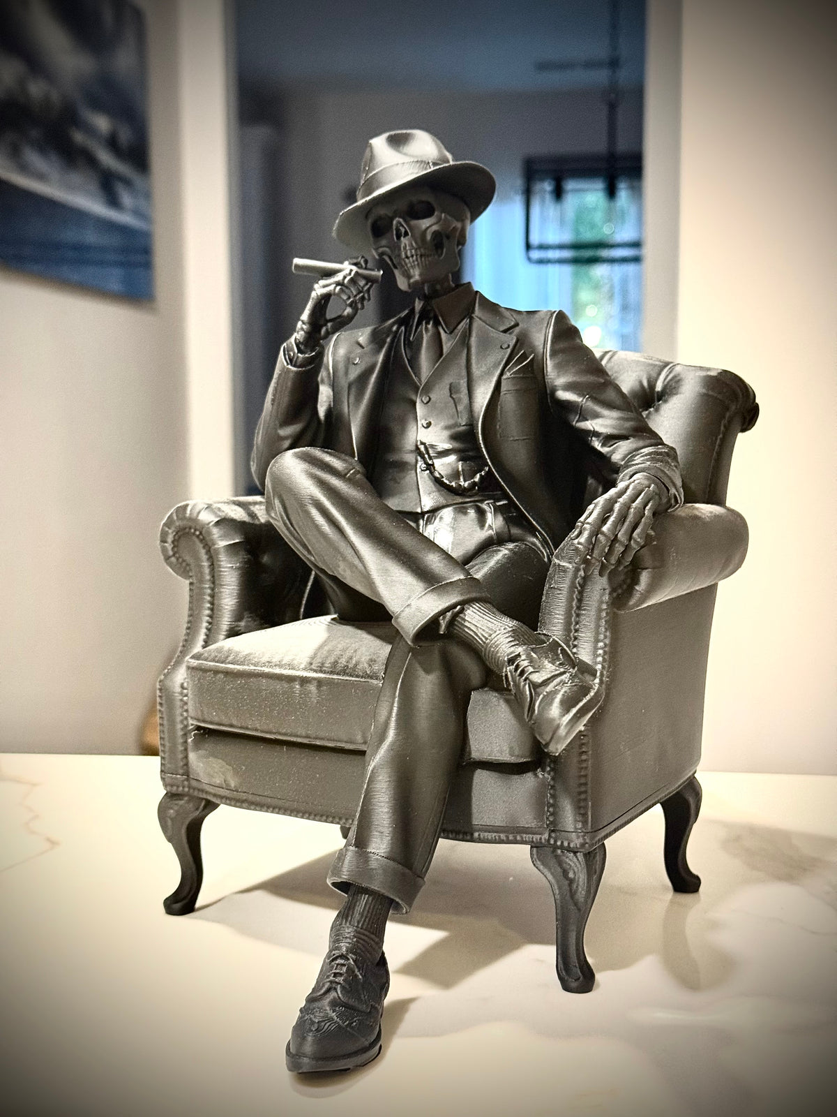 Skelett Figur rauchend detailreich Deko