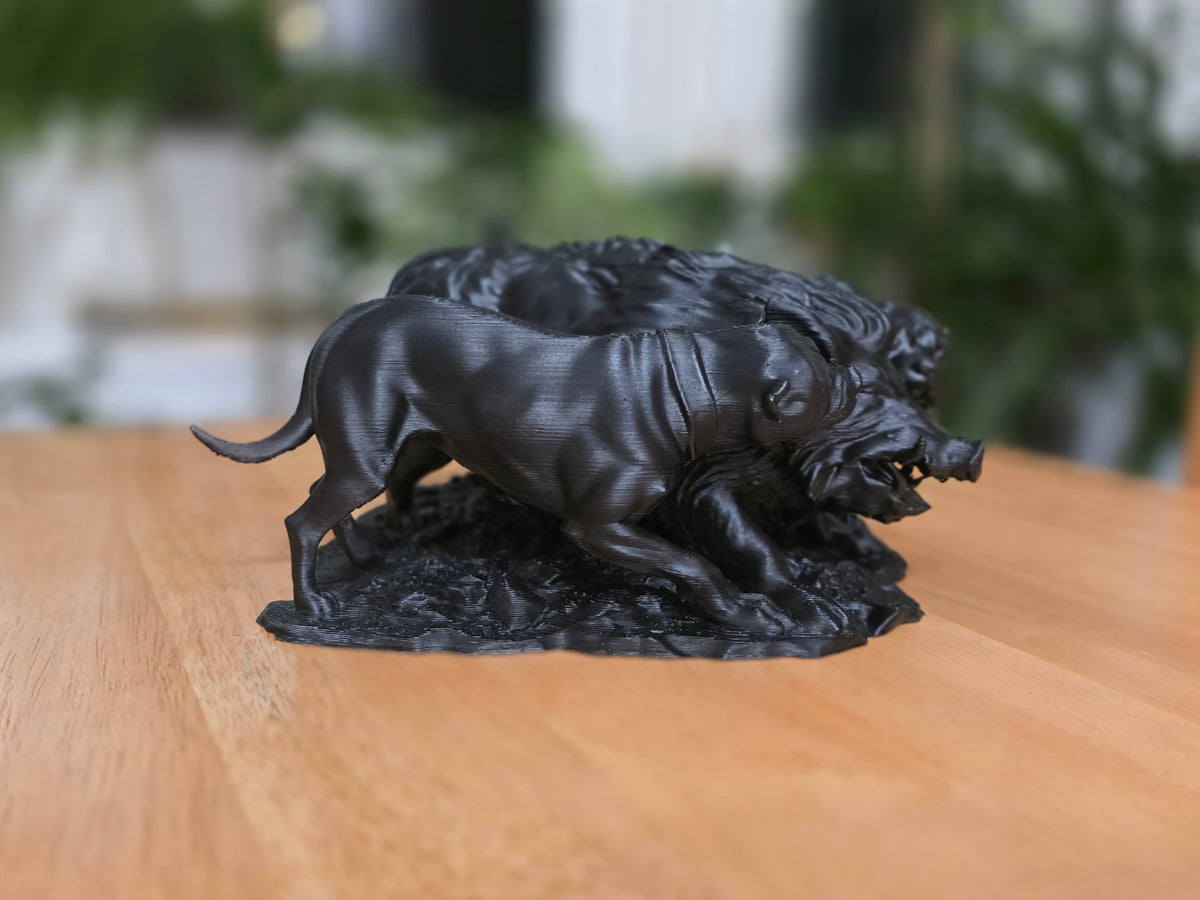 Wildschwein mit Hunden Skulptur