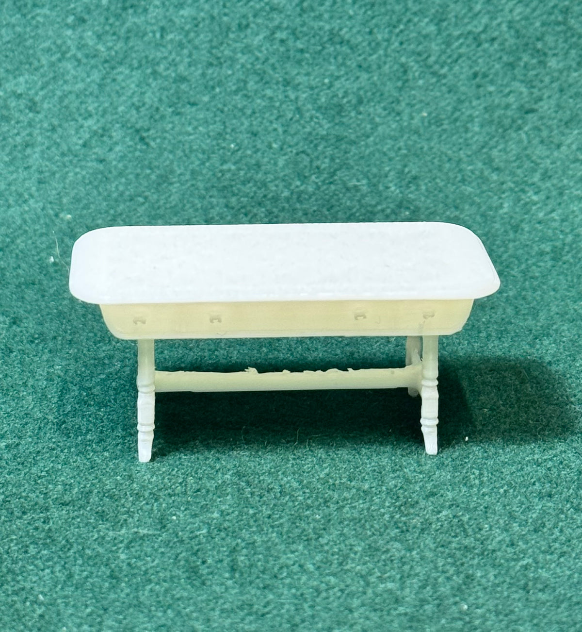 Puppenhaus Mini Küchentisch aus der Viktorianischen Ära 2 Miniatur 1:12