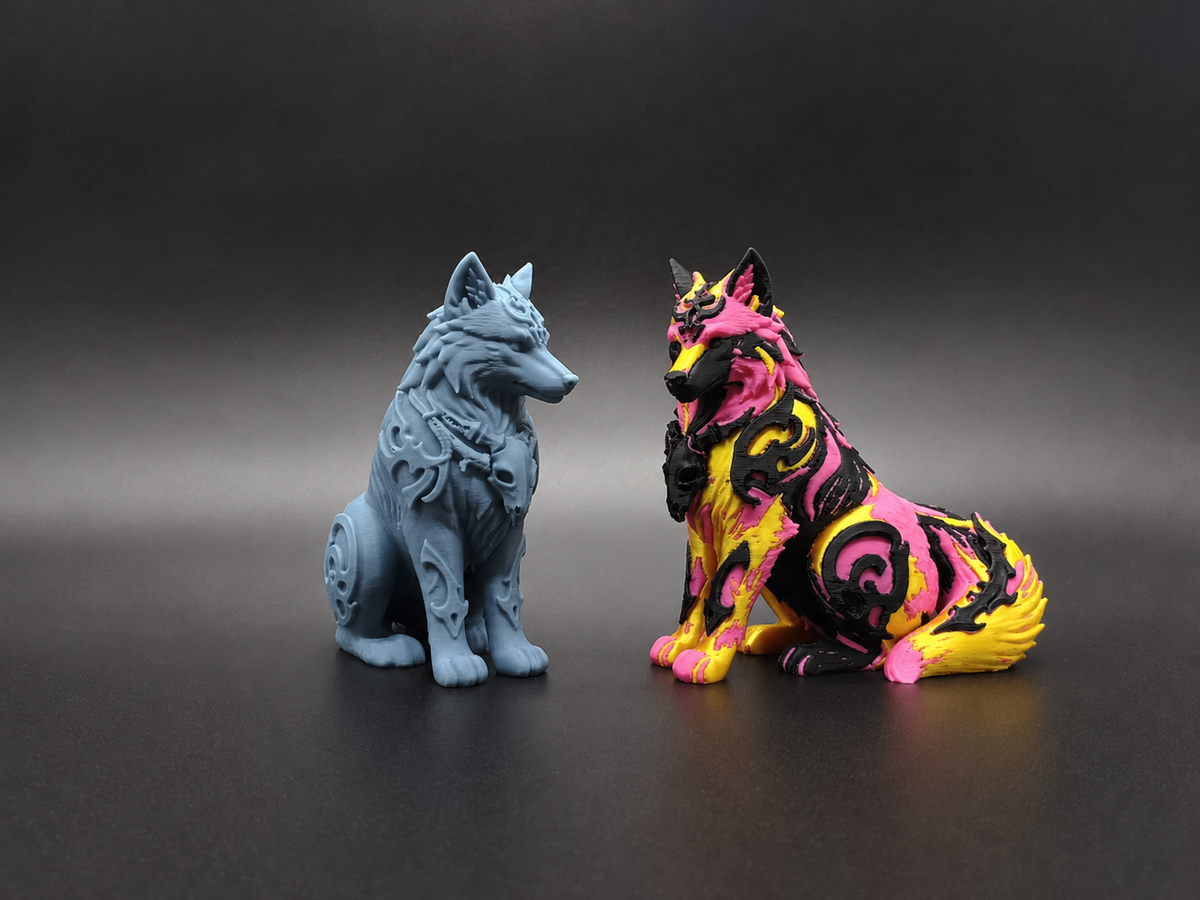 Mystische Stammeswolf-Figur Ein & Mehrfarbig