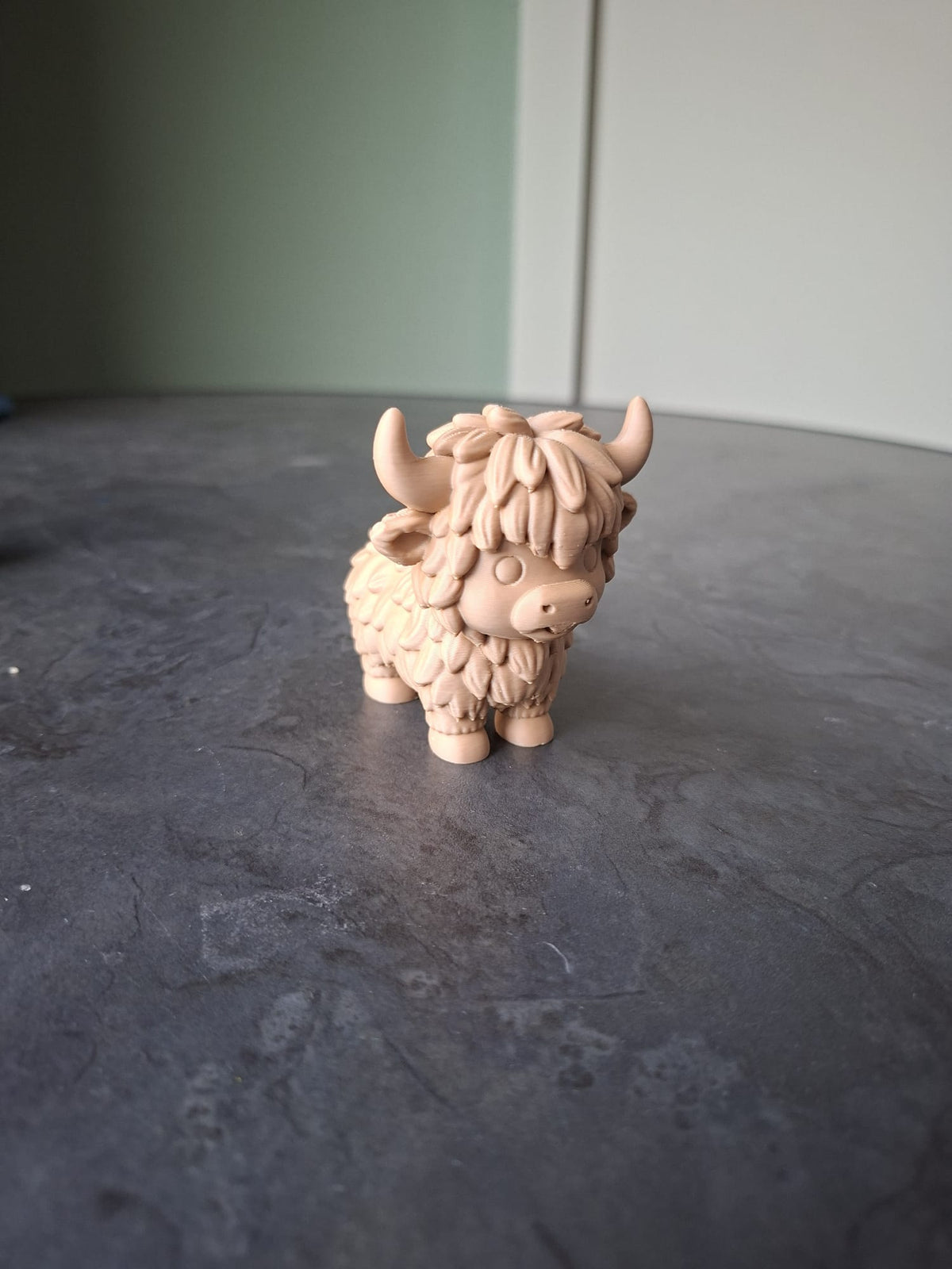 Niedliches Schottisches Hochlandrind stehend 3 Variationen Figur Deko süß
