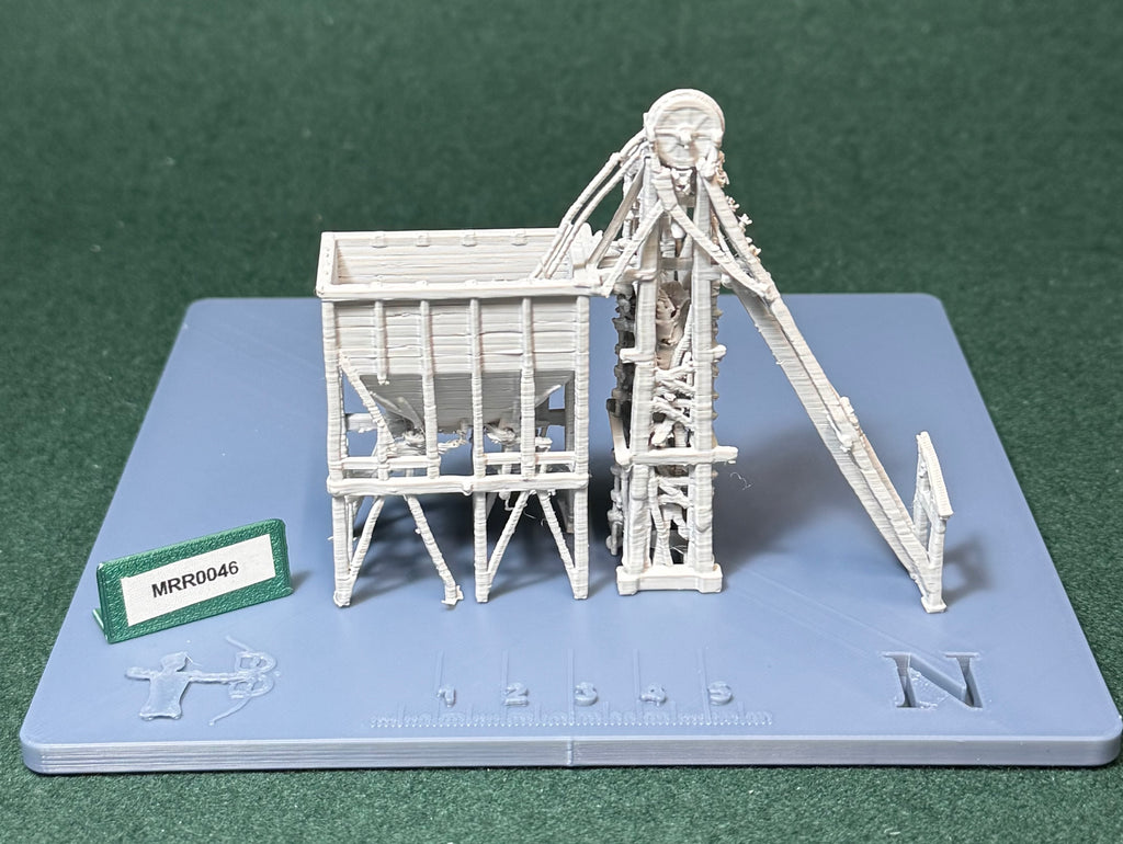 HO & N Struktur Kombination Modelleisenbahn H0 Spur N Diorama Gebäude
