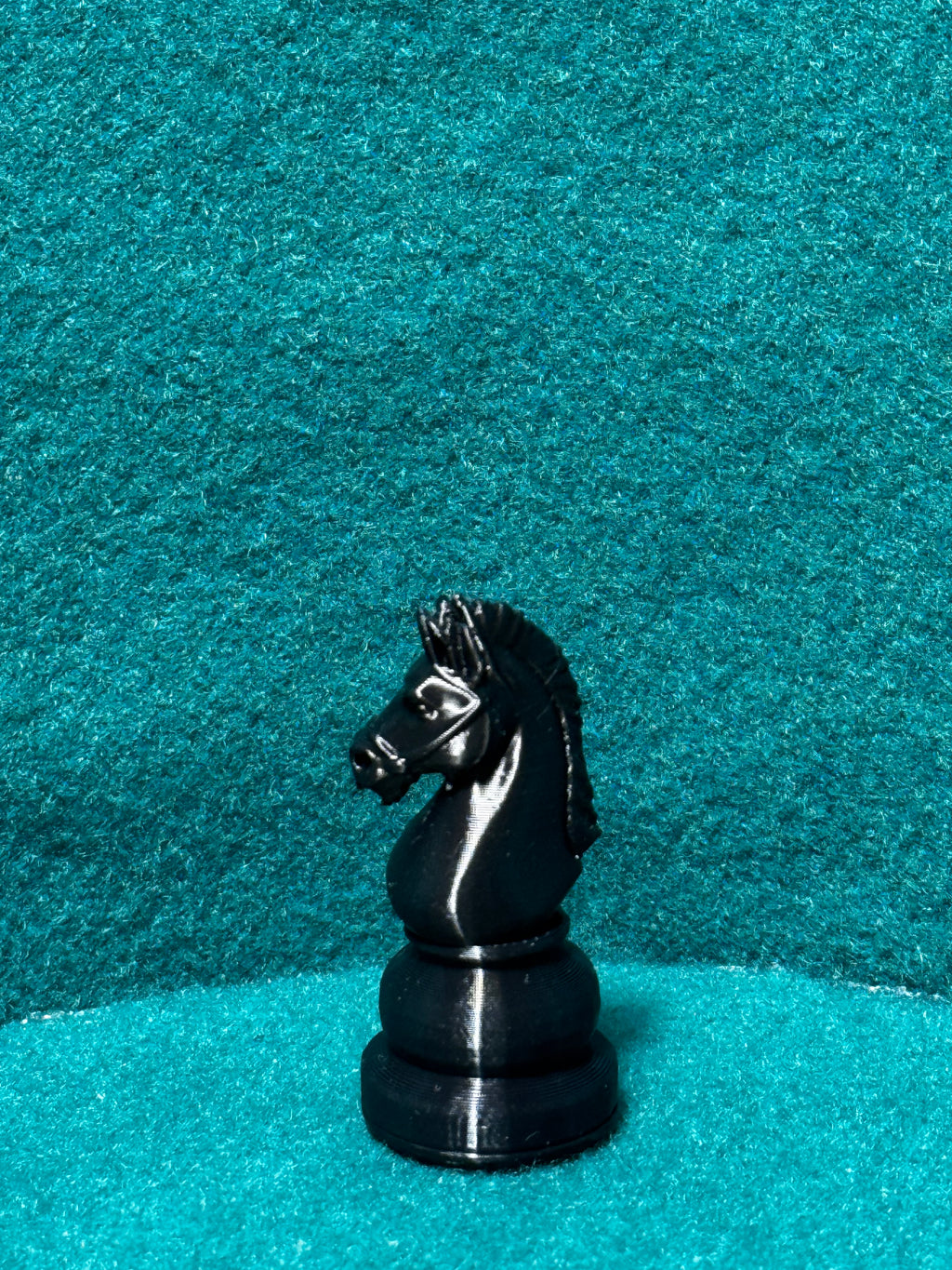 Obsidian Schachset Gegner des Faux-Eichen-Schachsets Schachspiel Miniatur