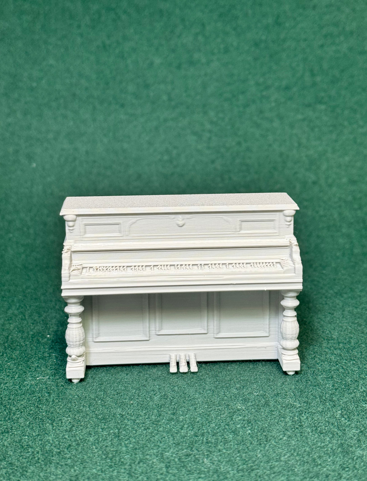 Puppenhaus Mini Klavier aus der Viktorianischen Ära 2 Miniatur 1:12 Möbel