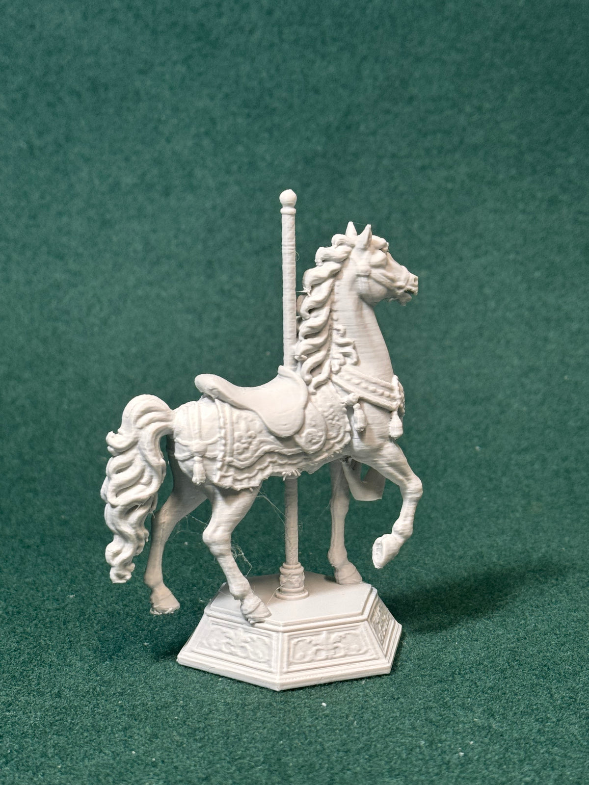Karussellpferd Mächtiger Steher Figur Deko Statue Tierfigur Tiere Geschenk